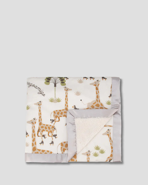 Weegoamigo Sherpa + Mink Blanket - Stevie Necks  Giraffe