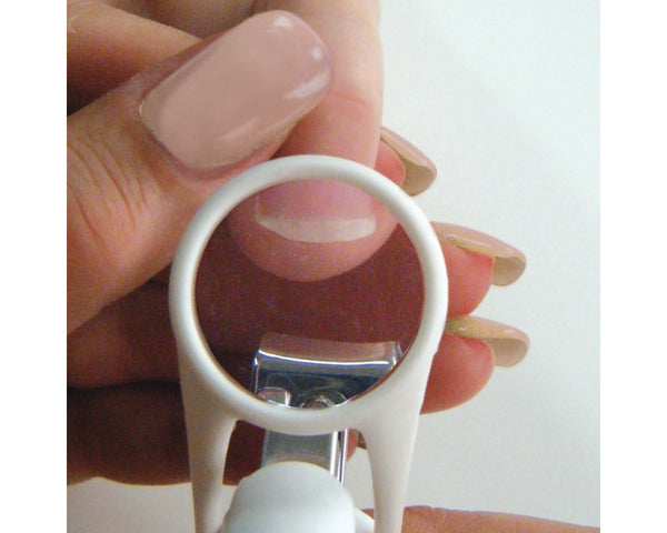 Dreambaby Premium Nail Clippers With Magnifier