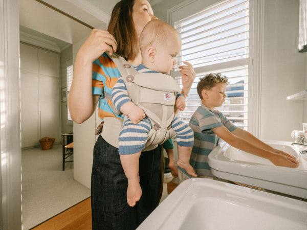 Ergobaby Omni Classic Mesh Baby Carrier - Natural Beige