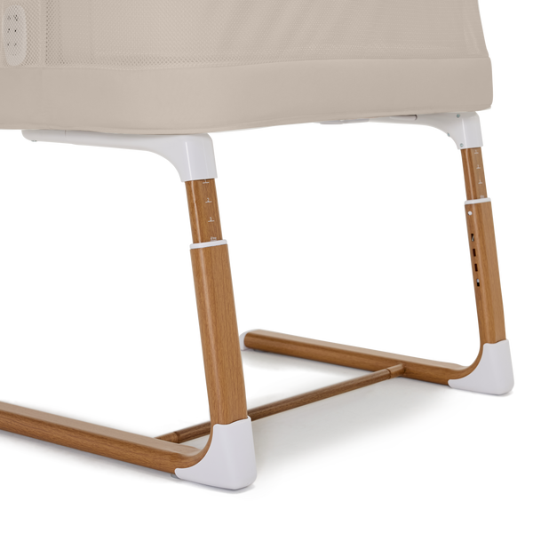 BabyRest Swan Smart Electric Bassinet - Beige/Walnut