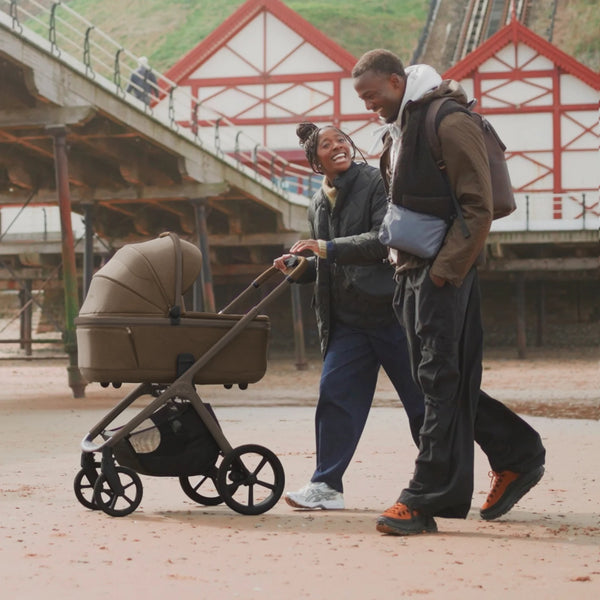 Silvercross Cove Maple with Carrycot