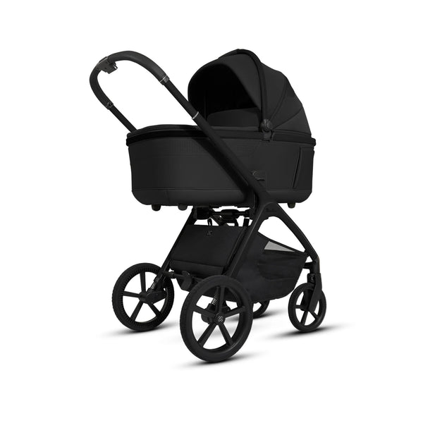 Silvercross Cove Onyx with Carrycot