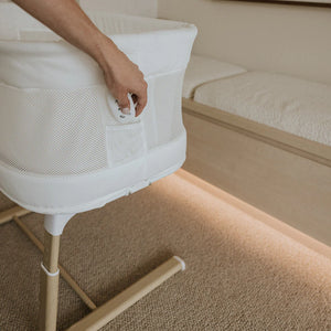 BabyRest Swan Smart Electric Bassinet - White/Natural