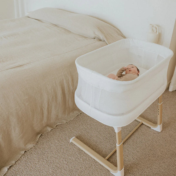 BabyRest Swan Smart Electric Bassinet - White/Natural
