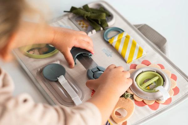 Taf Toys Snap n' Learn Board 18M+