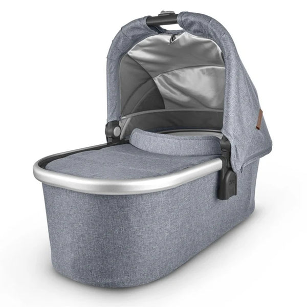 Uppababy Cruz v2 Ex Display Greyson + New Gregory Bassinet