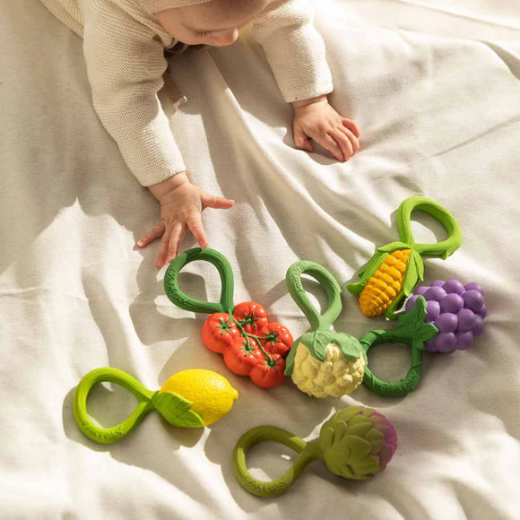 Oli&Carol Corn Rattle Toy