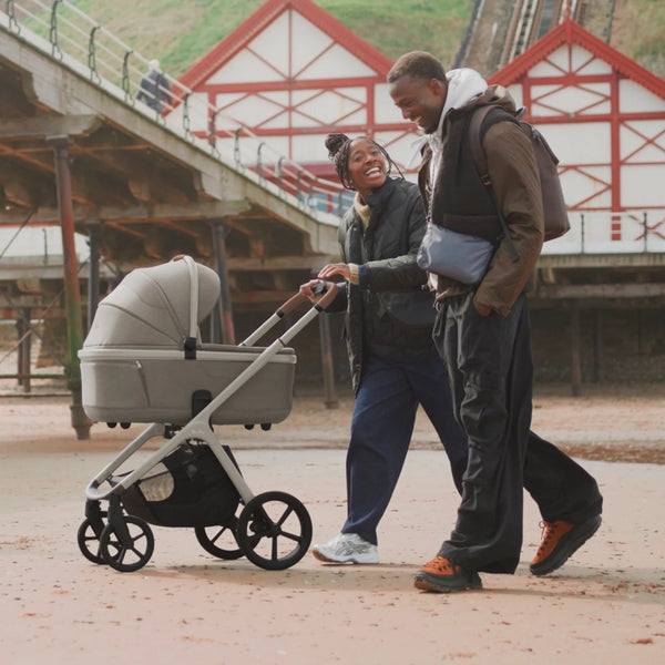 Silvercross Cove Champagne with Carrycot