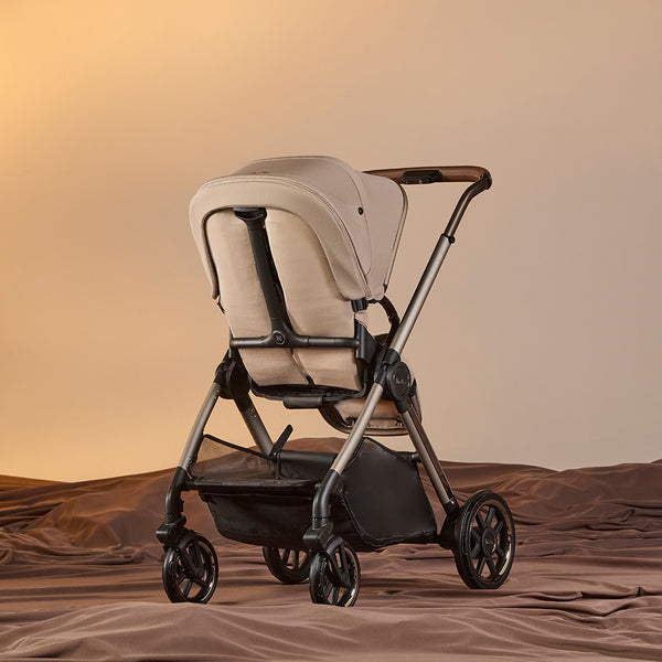 Silver Cross Reef 2 with Carrycot - Frappe